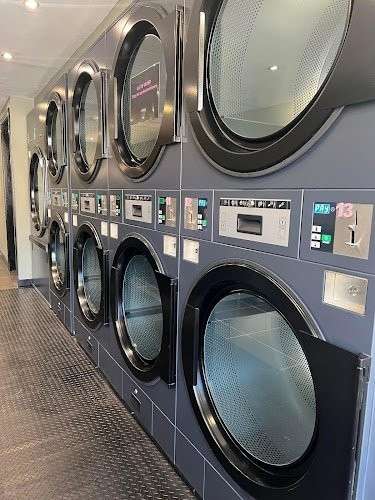 The Avenue Launderette
