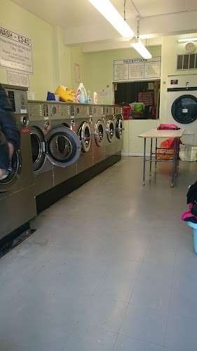 Westwood Ave Launderette
