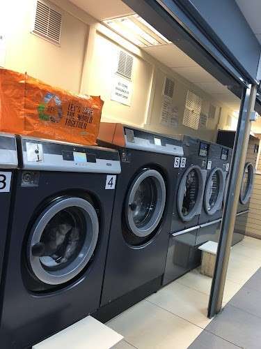FAB Laundrette