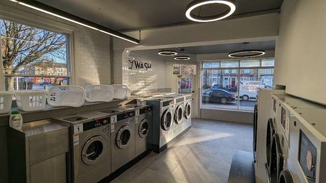 HU5 Queens Launderette