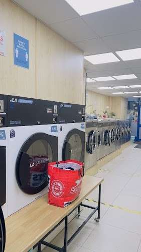 Shakti Launderette - London Road, Croydon