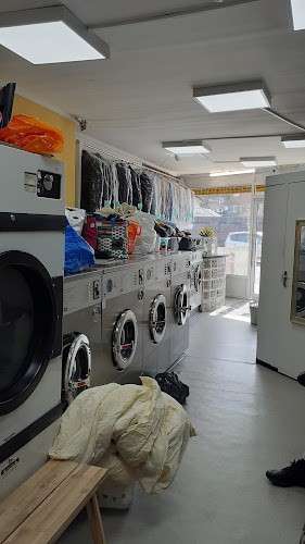 Villagers Laundrette & Dry Cleaners