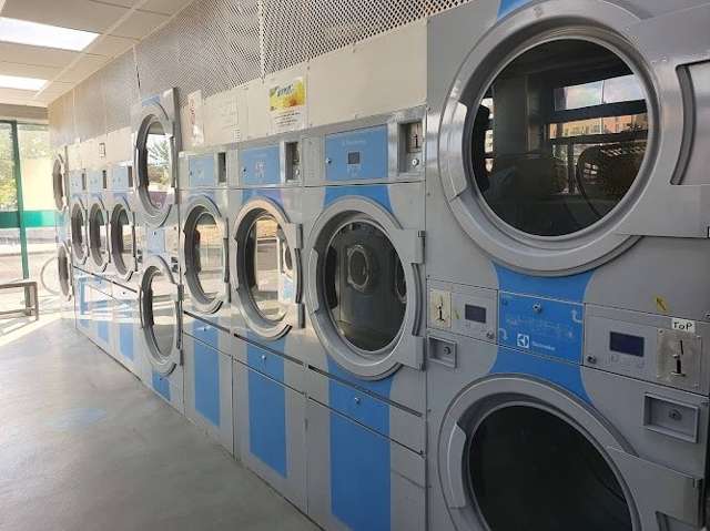 WASHX LAUNDERETTE & DRY CLEANERS