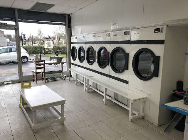 Launderette, Dry Cleaning and Alterations