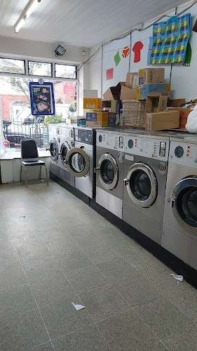 Edel's Laundrette