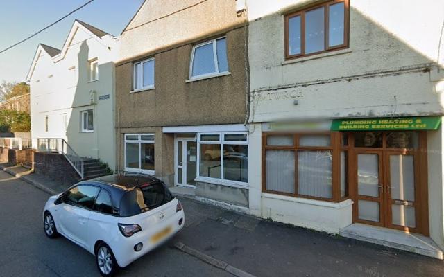 Gurnos Launderette