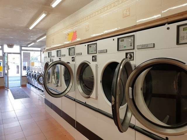 Alans Launderette