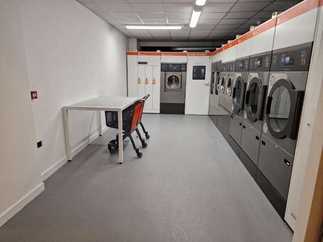 24 Laundromat - Darlington