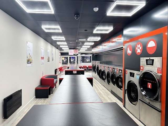 Speed Queen Laundrette - Kirkintilloch