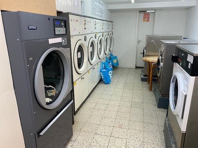 Clifton Road Launderette