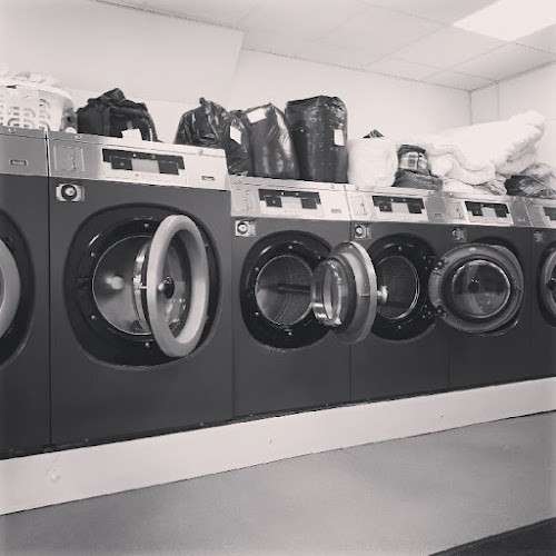 Bright Wash laundrette & dry cleaners