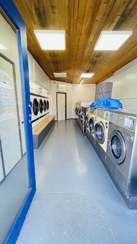 Laundrette/Dry Cleaners