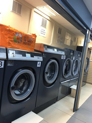 FAB Laundrette