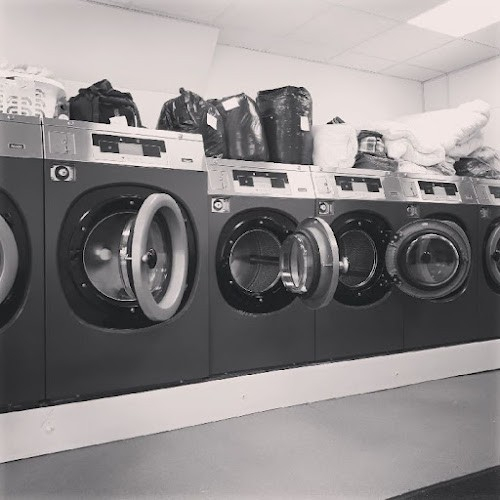 Bright Wash laundrette & dry cleaners