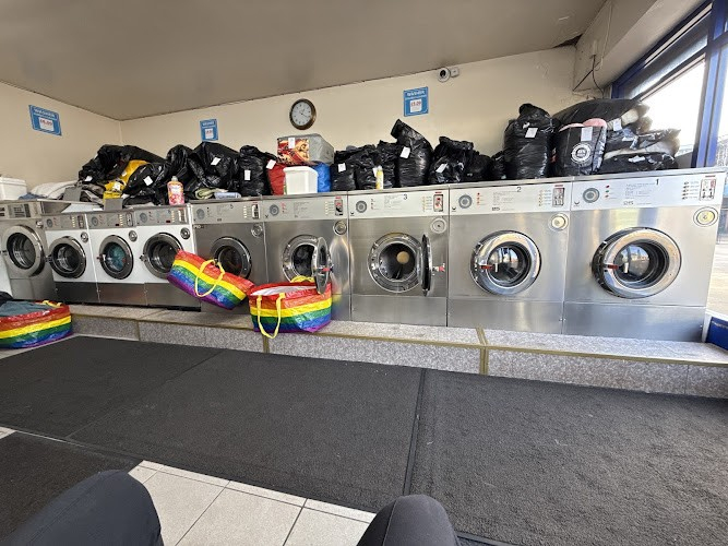 Lincoln green co op launderette & dry cleaners