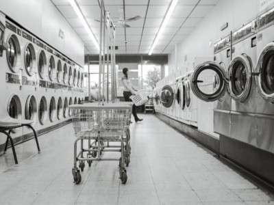 Salfords Launderette