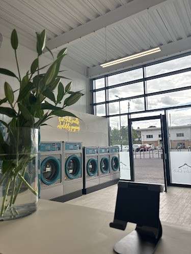The Laundry Club