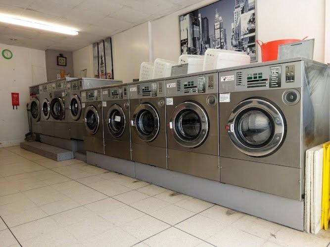 Launderama launderette photo