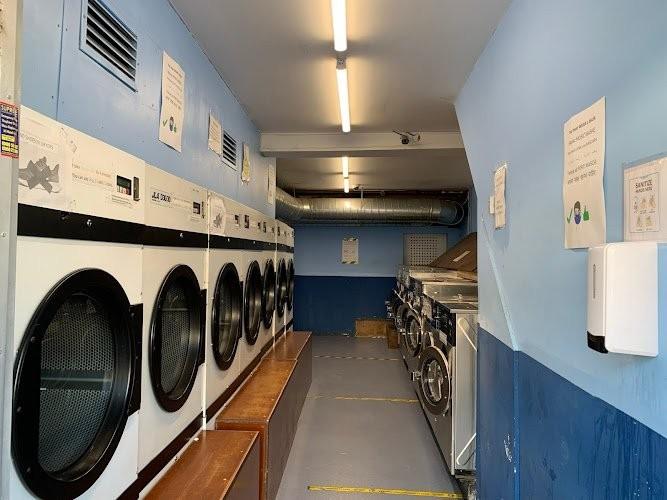 Sno-White Laundrette launderette photo