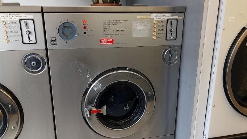 Bright N Breezy launderette photo