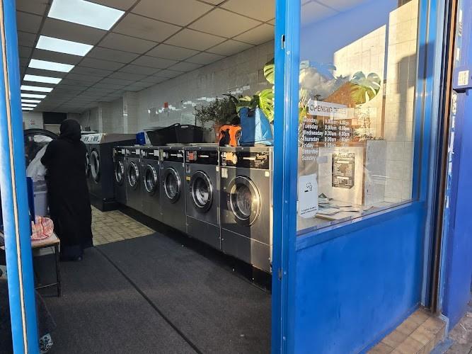 Gloria's Superwash Laundrette launderette photo