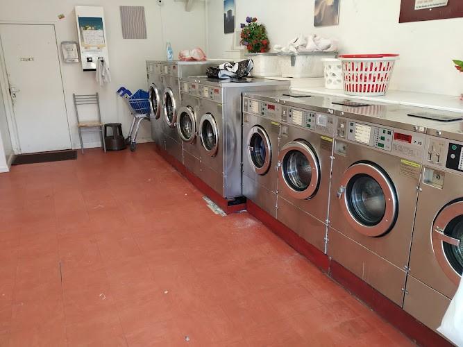 Lambeth Laundrette launderette photo