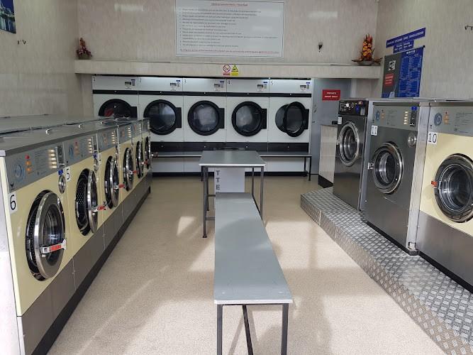 Metro Laundrette & Dry Cleaners launderette photo