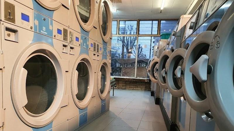 WASHX LAUNDERETTE & DRY CLEANER'S launderette photo