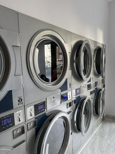 Hatfield Rise Launderette launderette photo