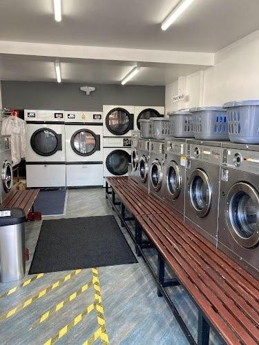 Park Road Laundry launderette photo