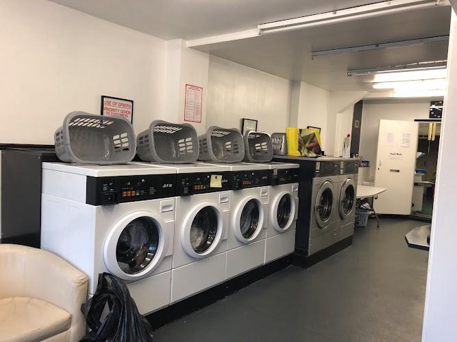 Harris Laundromat launderette photo