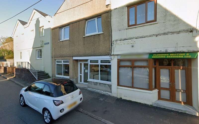 Gurnos Launderette