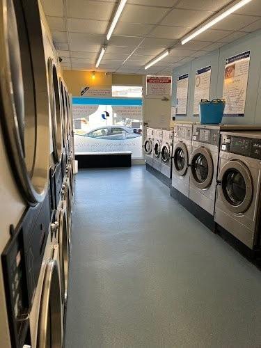 West Street Laundry launderette photo