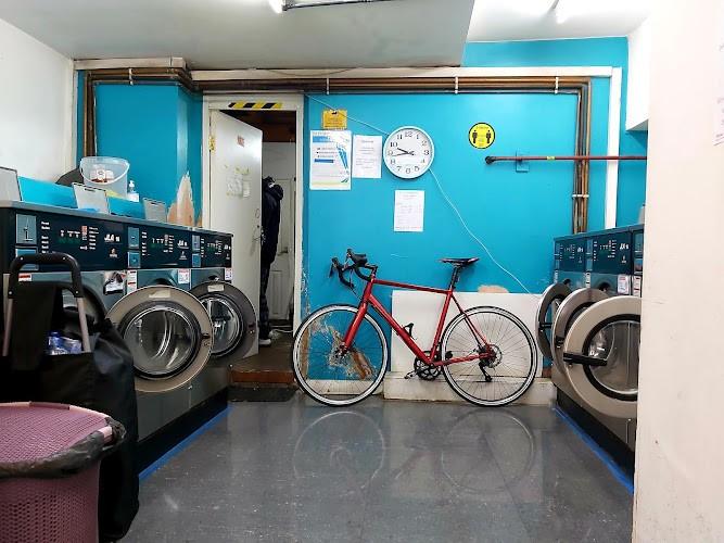 FS Laundrette launderette photo
