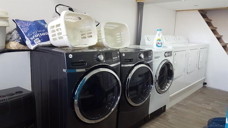 Easy Laundry launderette photo