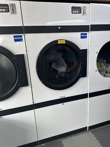 Laundromat in Farnham launderette photo