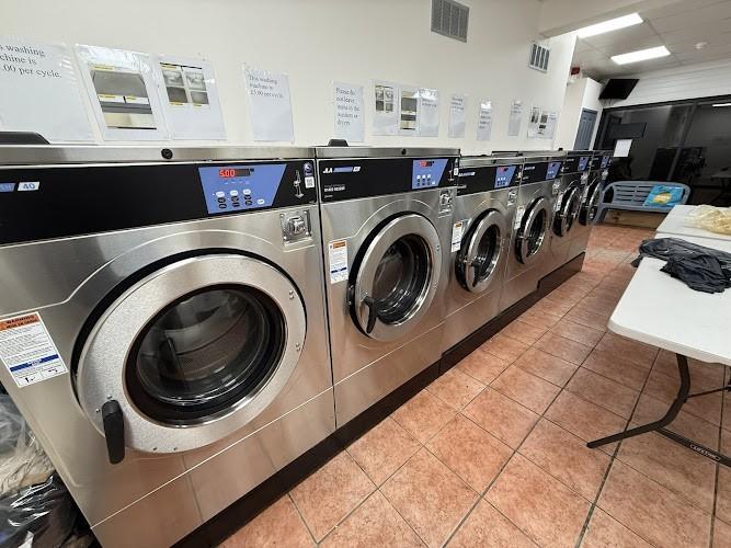 Gill's Laundrette launderette photo