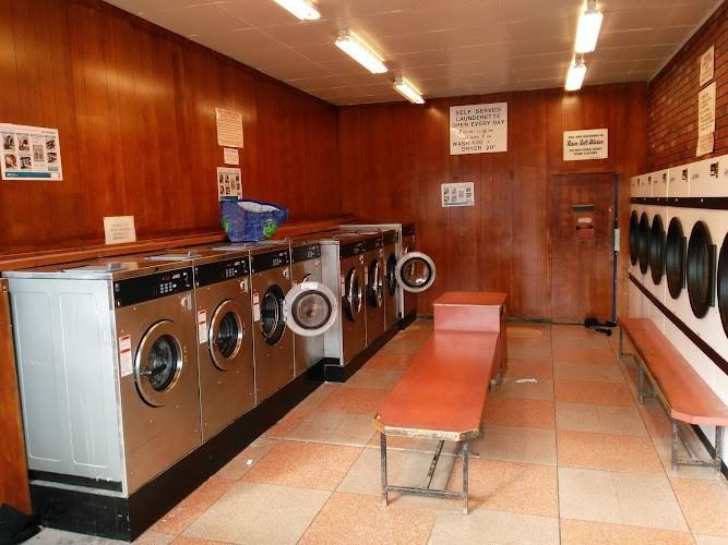 Launderette in Dagenham launderette photo