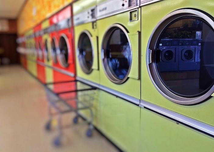 Whitegates Launderette launderette photo