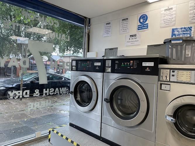 Hinckley laundrette launderette photo