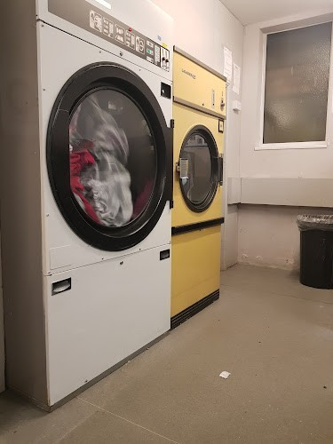 Fresh 'N' Up laundry