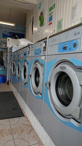 Jill's Wash 'N' Dry launderette photo