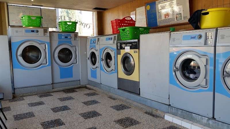TRAGA LAUNDERETTE