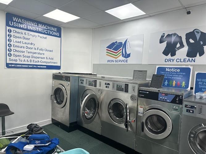 Right Washing Laundrette launderette photo