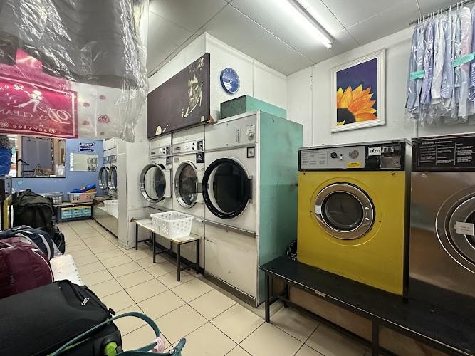 Laundrette in London launderette photo
