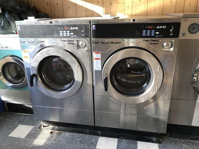 Launderet launderette photo