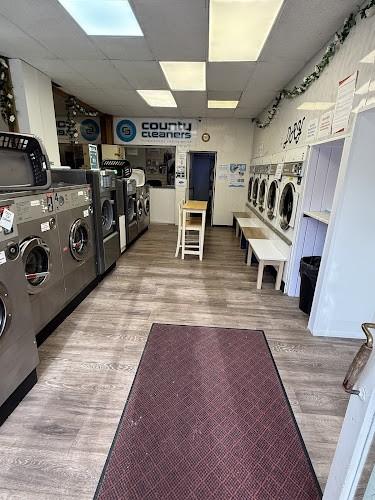 Crowthorne Launderette & Dry Cleaning launderette photo