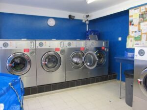 Dolly Tub Launderette