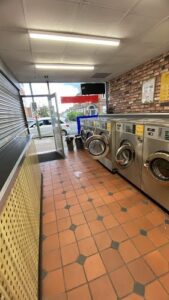 Hendon - Laundrette & Dry Cleaning