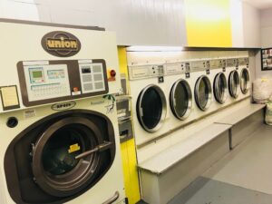 Maiden Erlegh Launderette & Drycleaners